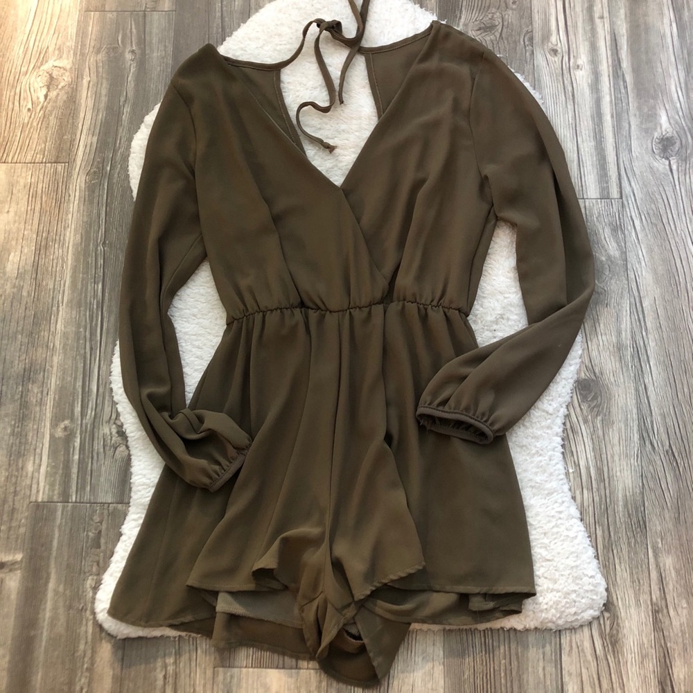 Forrest green romper✨